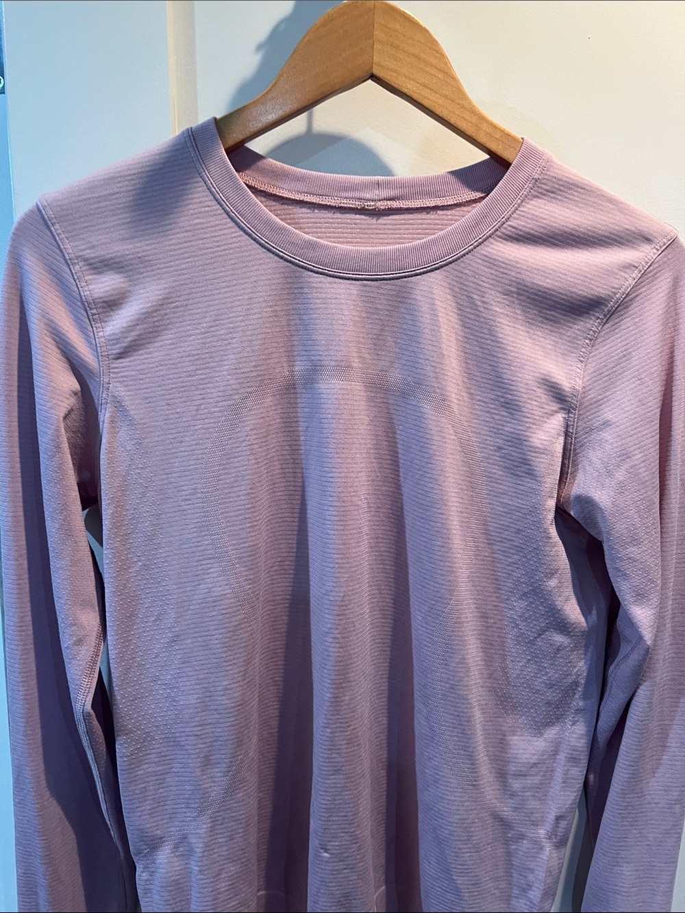 Light Mauve Lululemon Long Sleeve Ribbed Tee - Picture 2 of 3